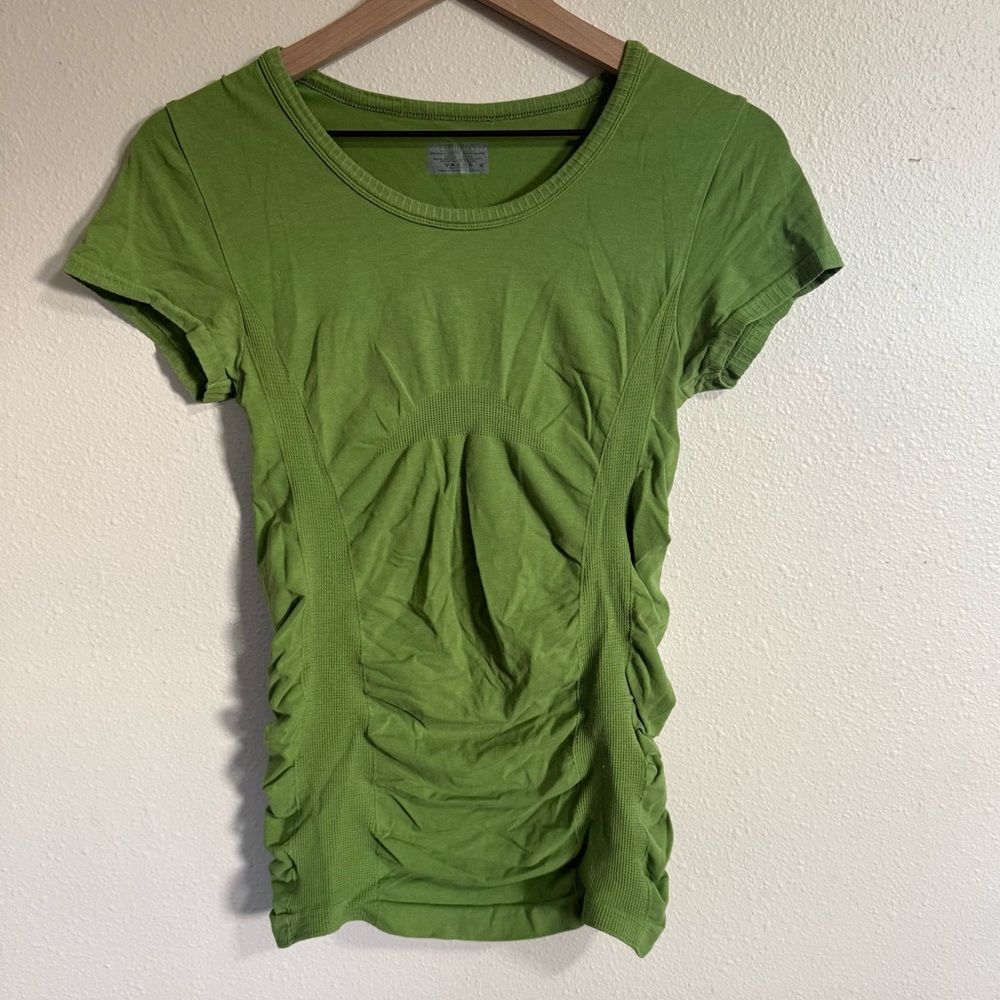 Athleta Women's Short Sleeve Scrunch Tee Shirt Green Fitted Athletic Sporty Med